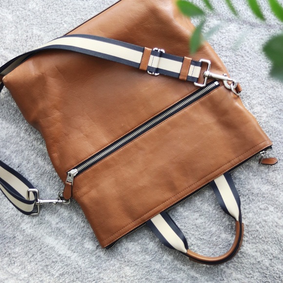 Coach Bag - Picture 2 of 2